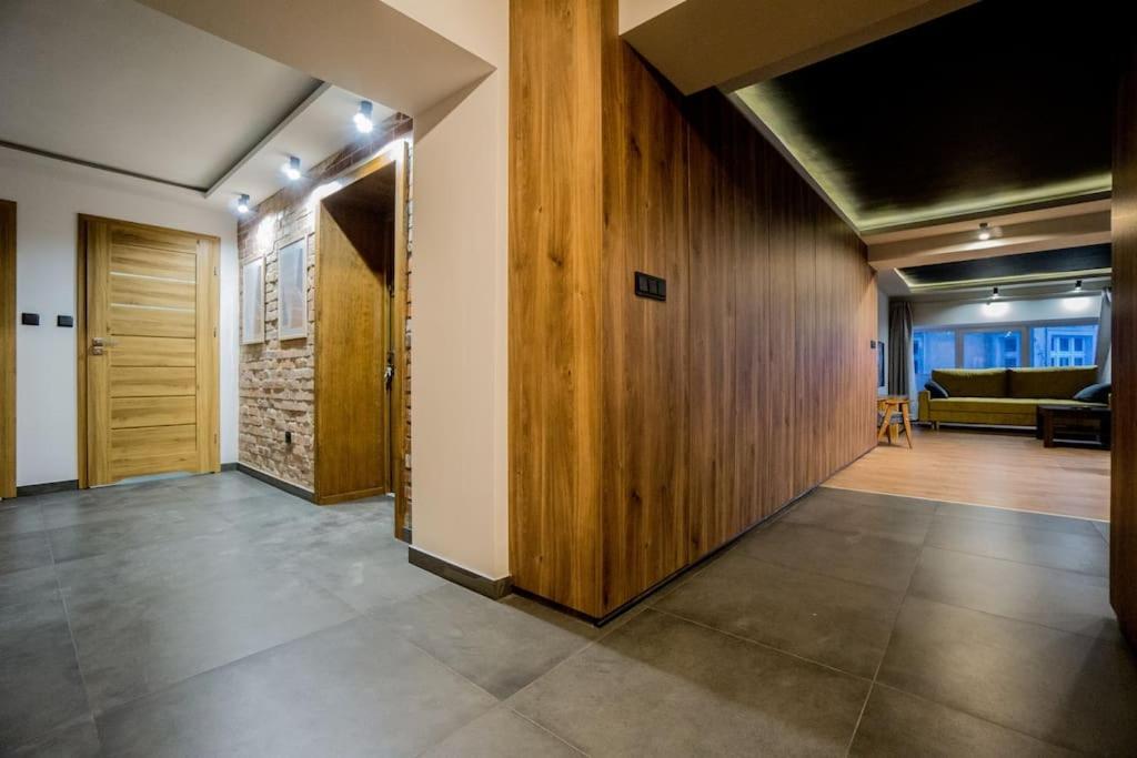 Uroczy Apartament Wita Stwosza Most Клодзько Екстер'єр фото