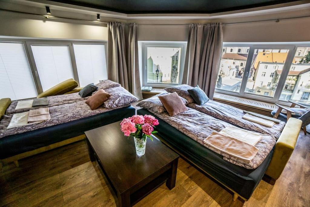 Uroczy Apartament Wita Stwosza Most Клодзько Екстер'єр фото