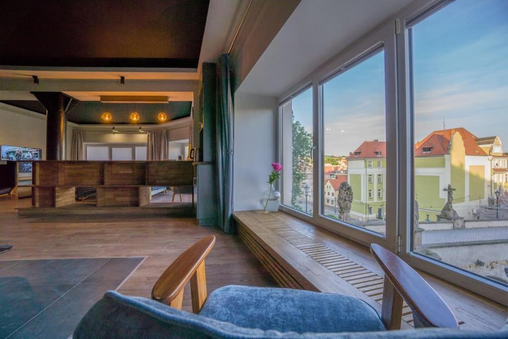 Uroczy Apartament Wita Stwosza Most Клодзько Екстер'єр фото